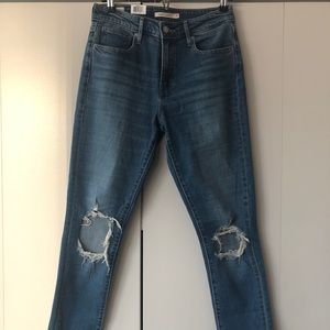 NWT: Levi’s high rise skinny jeans, size 28